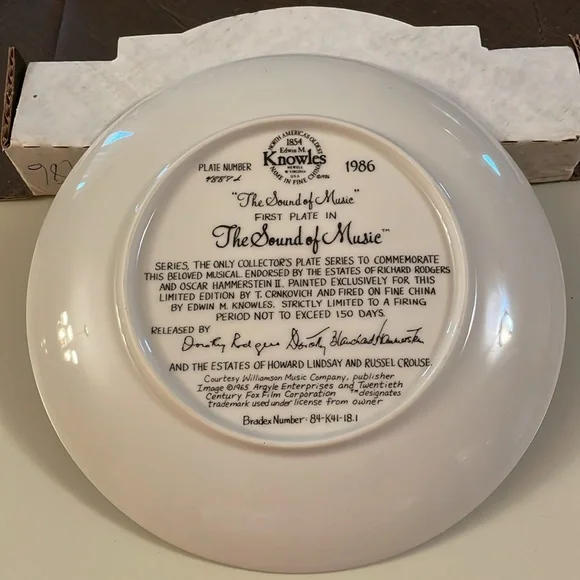 1986 Knowles The Sound Of Music Collectors Plate w/ Certificate of Authenticity - Picture 3 of 4